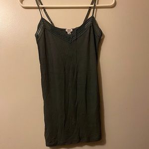 Wilfred green medium tank (Aritzia)